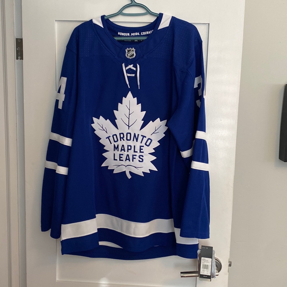 Toronto Maple Leafs Austin Matthews jersey. Blue